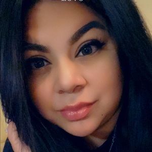 Meet your Posher, Deseree